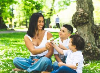 Rodzina dysfunkcyjna mama i dzieci