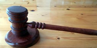 Widmo komornika w firmie