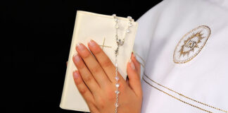 Sukienka komunijna czy alba