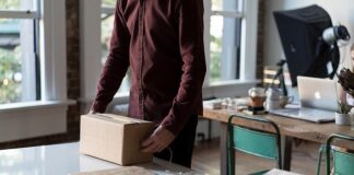 Jak skutecznie wysłać przesyłkę do USA