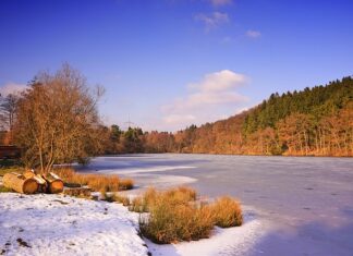 Jak głęboko zamarza woda?