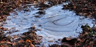 Co zrobić żeby nie zamarzła woda w rurach?