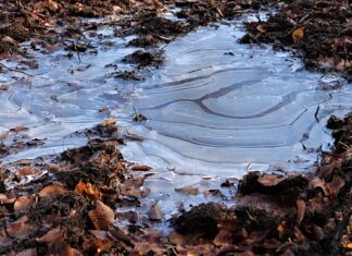 Co zrobić żeby nie zamarzła woda w rurach?