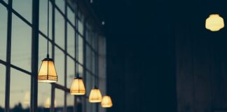 Jak odparować szyby w aucie bez klimy?