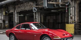 Ile koni ma Opel Insignia?