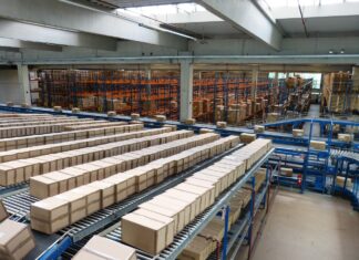 Automatyka magazynowa jako odpowiedź na niedobór pracowników – czy technologia przejmie ciężar rynku pracy? automatyka magazynowa